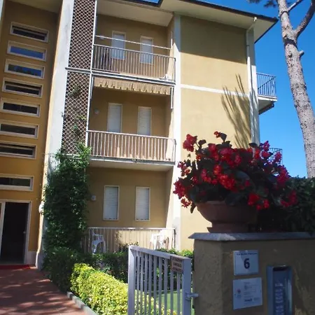 Tre Pini Apartment *